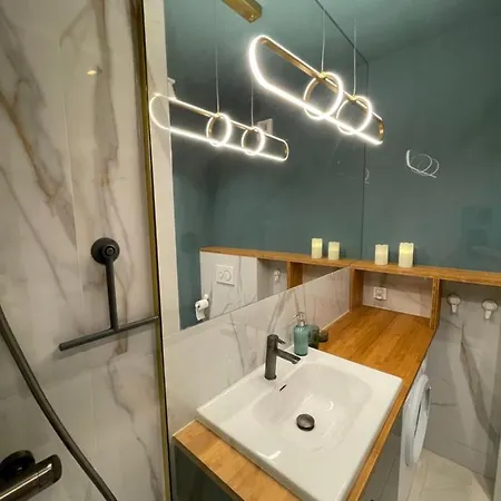 Waveside And Apartman *