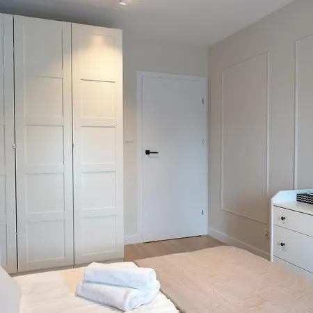 Waveside And Apartman